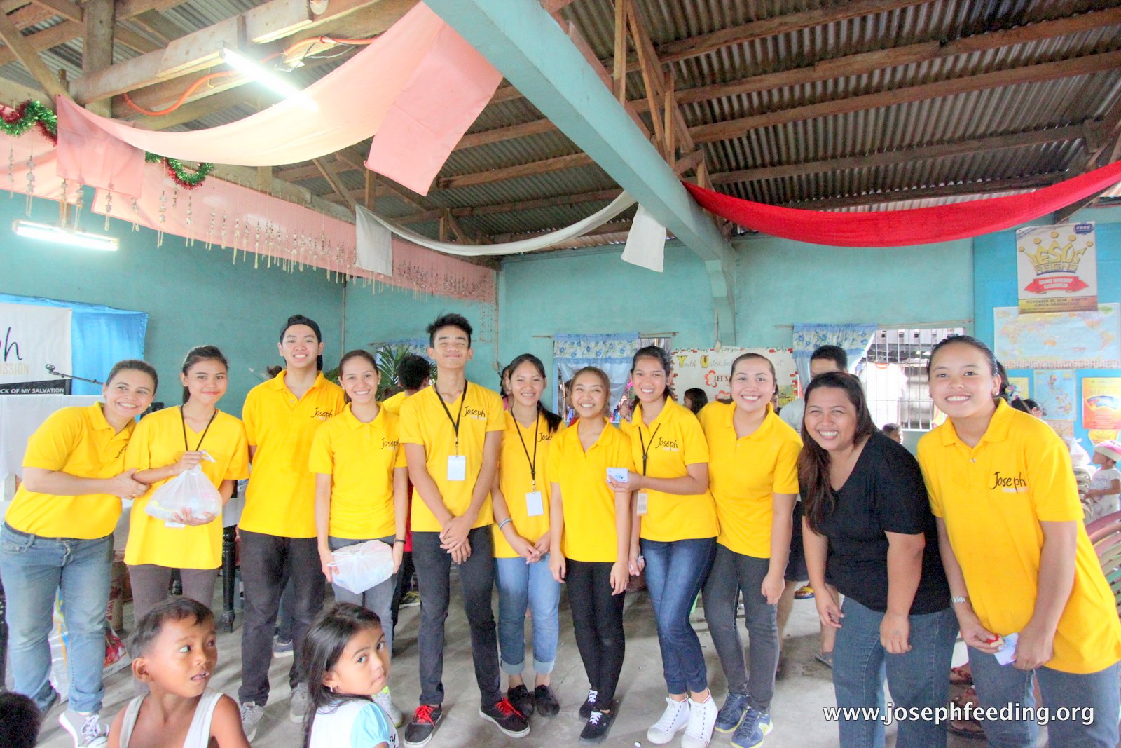 Feeding Baseco Compound, Port Area Manila Joseph Feeding Mission